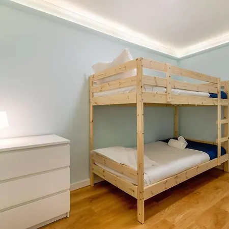 Comfy 2bd House In Center Of By Guestready Апартаменты *